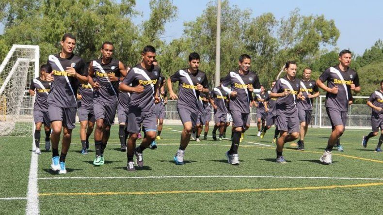 Comunicaciones buscar sellar pase, Blackburn es el gran ausente