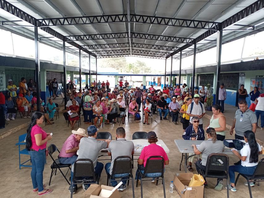 ¡Excelente! MIDES renueva Tarjeta Clave Social para beneficiarios en Coclé