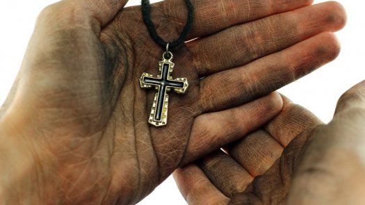 Los pobres confían más en Dios que los ricos