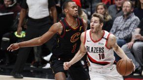 Nurkic logra triple-doble