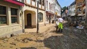 Con el total de muertes confirmadas por las inundaciones de la semana pasada en Alemania.