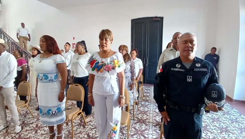 Ceremonia en la provincia de Colón conmemora acontecimientos patrióticos