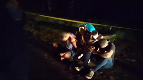Momento de la captura de los presuntos pepretadores de robo por la Policía Nacional&nbsp;