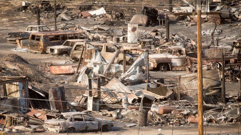 EEUU: Avances, pero 96 viviendas destruidas por incendio