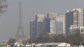 La circulación alterna en París por la contaminación reduce los atascos