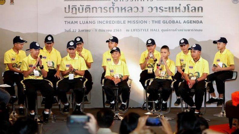 Tailandia agradece con un festín para 10.000 personas el rescate de la cueva