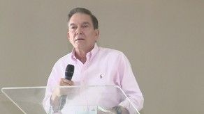 Cortizo se reunió con jóvenes universitarios en un conversatorio