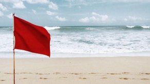 Bandera roja en playas de todo el país por vientos y oleajes