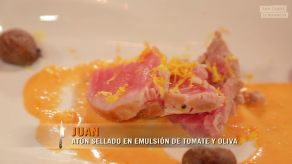 Atún sellado en emulsión de tomate y oliva