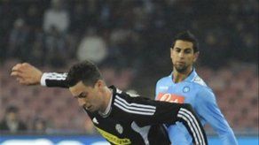 Chileno Vargas debuta y Napoli avanza a cuartos en Copa Italia