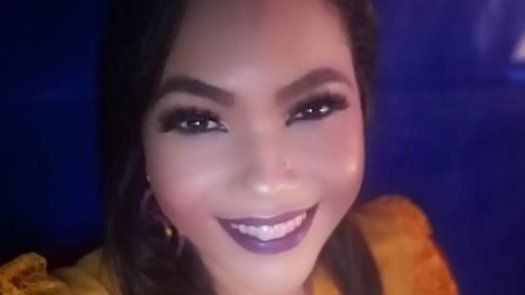 Angélica De La Cruz recibe reconocimiento del Festival de la Cumbia Chorrerana