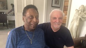 Pelé, el eterno 10 de la selección de Brasil.