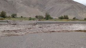 Piden evacuar a pobladores de región chilena de Tarapacá por crecida de aguas