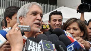 Candidato Alianza Verde inscribe candidatura