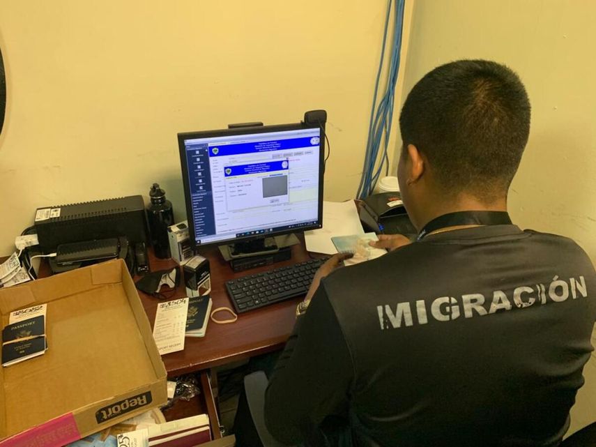 Migración también tiene habilitada la linea de Whatsapp 6005-0500.