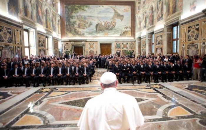 Papa se reúne con Messi y Buffon