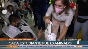 Más de 140 estudiantes reciben lentes como parte del programa Ver y Oír