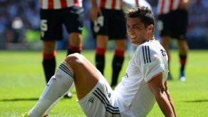 Cristiano Ronaldo llega tocado a la concentración de Portugal
