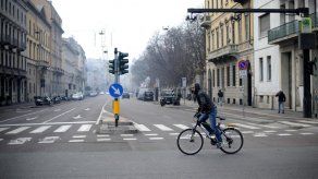 Milán prohíbe el tráfico rodado hasta el miércoles para frenar la polución