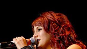 Dulce María celebró su cumpleaños número 27 con el público brasileño