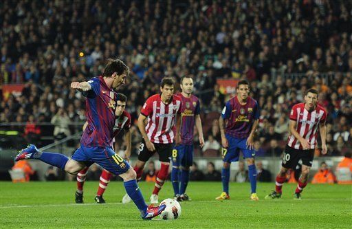 Barcelona vence al Athletic y sigue a seis puntos del Madrid