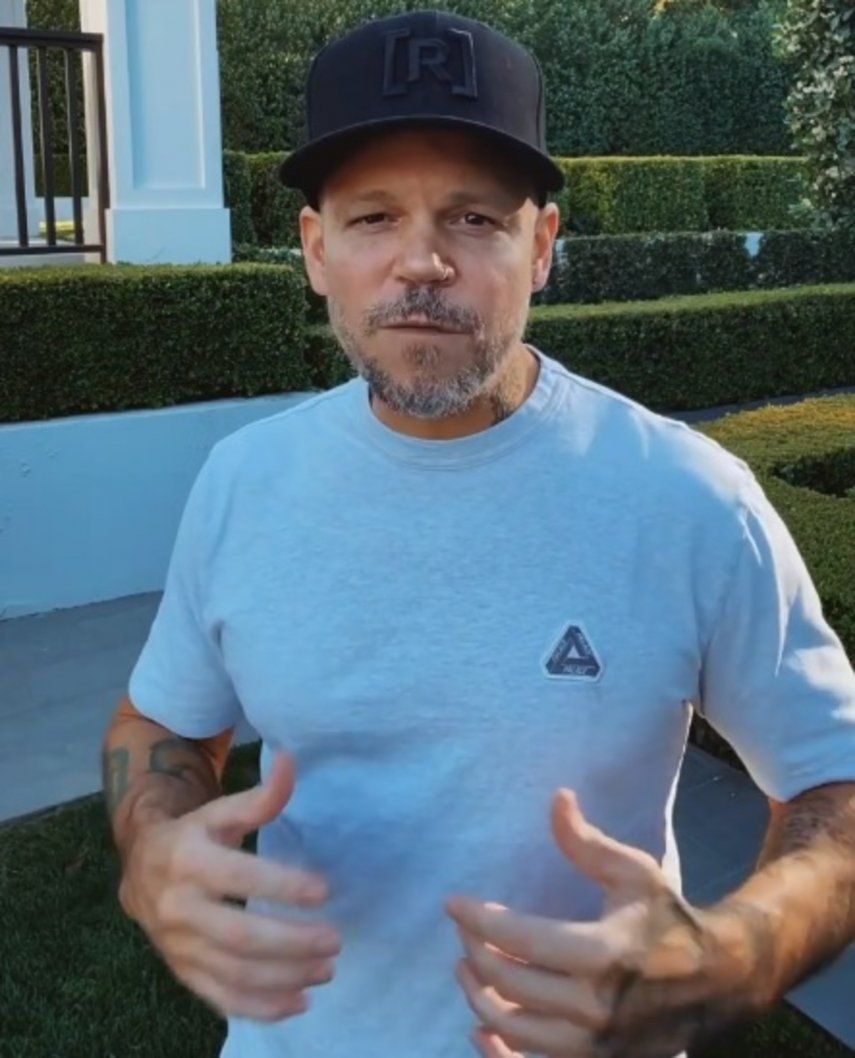 Residente revela que amenazaron a su sello discográfico por un tema que pronto lanzará