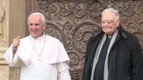 El papa Francisco entra en el museo de cera de París El papa Francisco entra en el museo de cera de París