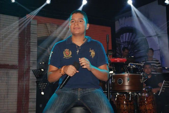 Ensayo final del estreno de Pelaos con Salsa