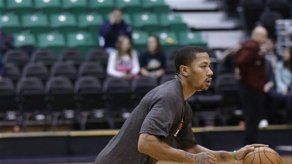 Derrick Rose: Lejos de volver a la cancha