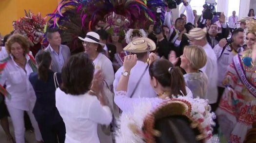 Primeras Damas de América visitan Biomuseo