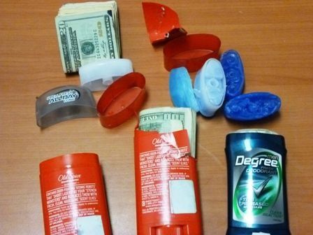 Confiscan 30.760 dólares que salvadoreño ocultaba en desodorantes