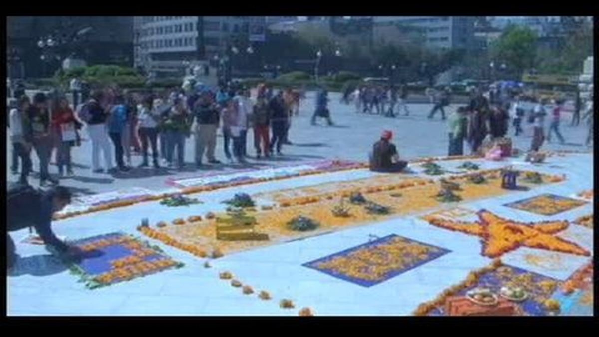 México: Calaveras, velas y flores amarillas en el Día de Muertos