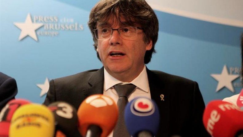 El Supremo español decidirá si Puigdemont puede presentarse a las europeas