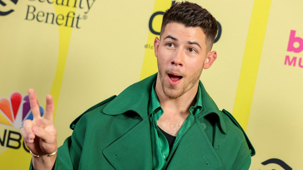 Nick Jonas vuelve a los escenarios tras superar su última lesión