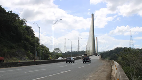 Inversión de Carriles en Via Centenario