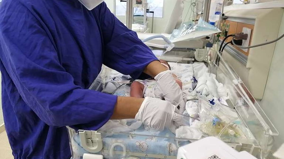 Bebé de 9 meses es trasladada de urgencia a Panamá Bebé de 9 meses es trasladada de urgencia a Panamá