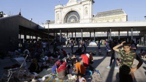 Hungría: Estación de Budapest sigue cerrada a migrantes