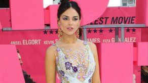 Eiza González se mete en problemas al mostrar a su novio Josh Duhamel desnudo