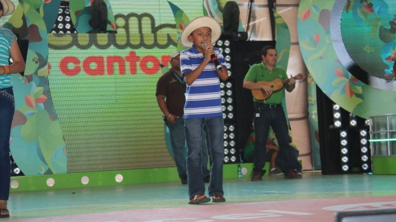 Ensayando para la 5ta cantadera