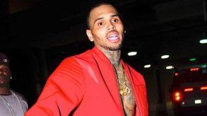 Chris Brown proclama su inocencia tras polémica de amenaza