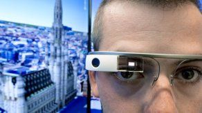 Las Google Glass tendrán marcos Ray-Ban y Oakley