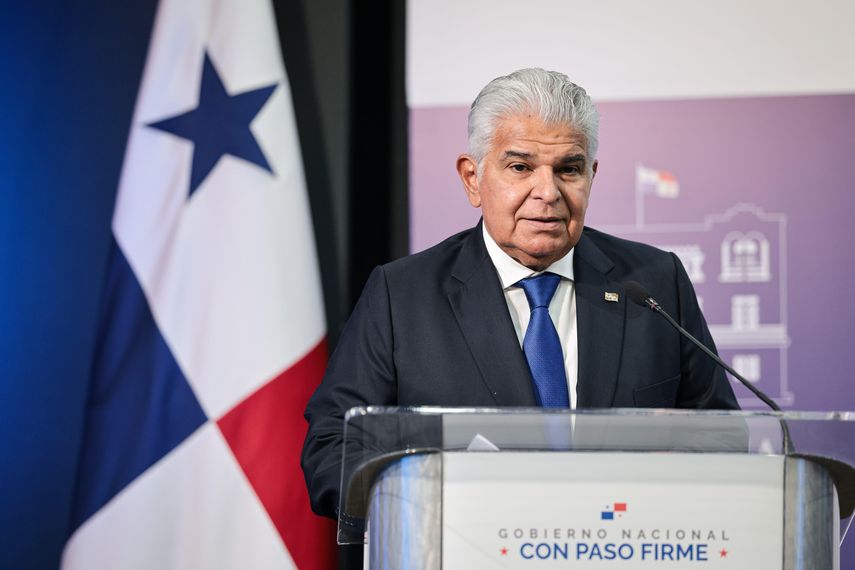 Presidente Mulino anuncia que la aerolínea canadiense WestJet iniciará vuelos directos a Panamá.