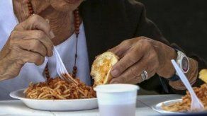 Un muerto y 40 afectados en nueva intoxicación masiva por alimentos en Perú