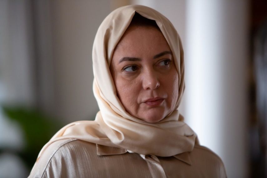 Sibel Tascioglu es Pembe Unal en One Love. Sibel Tascioglu es Pembe Unal en One Love.