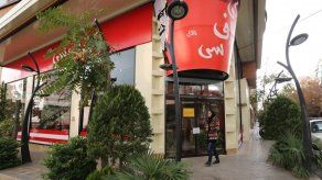 Irán prohíbe la entrada y exhibición de bienes simbólicos de los EEUU