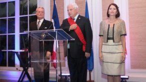 Martinelli fue condecorado por el Gobierno francés con máxima distinción