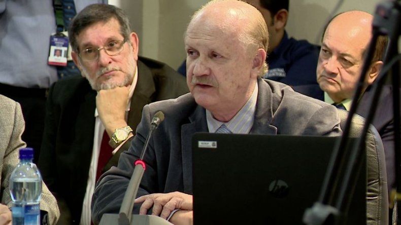 Martinelli instruye a diputados CD votar contra reelección de magistrado Pinilla