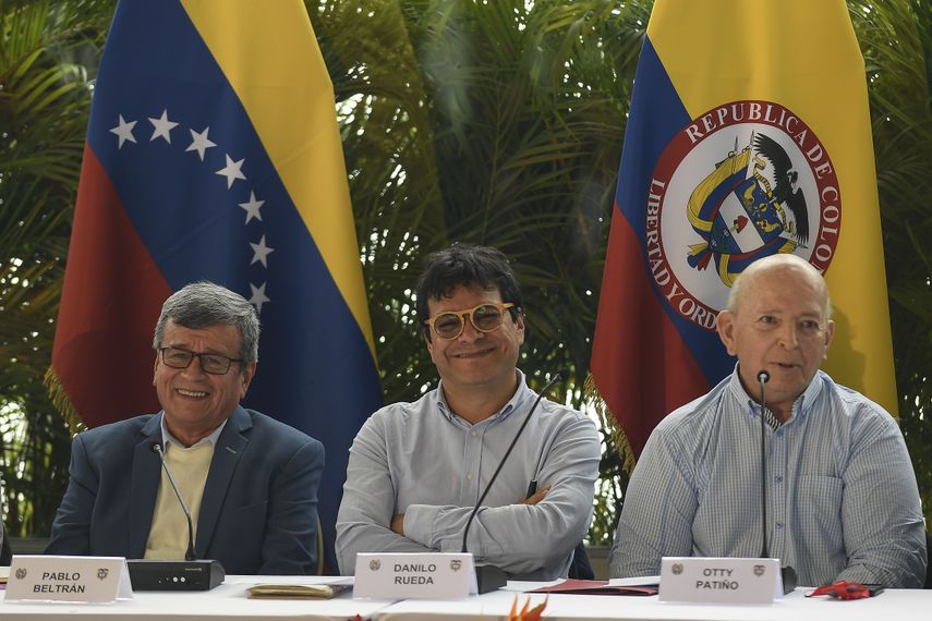 Colombia y ELN se reunirán en Caracas en momento de tensión