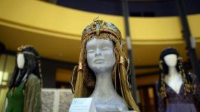 Pelucas de films Cleopatra y María Antonieta expuestas en Washington