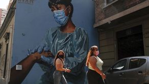 Chile levanta de forma tardía restricciones contra el coronavirus